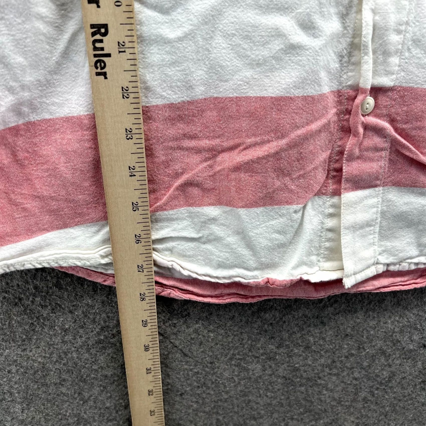 Quiksilver VINTAGE Quiksilver Shirt Men L Pink Blue Striped Button Down Short Sleeve Pocket VTG Size US L / EU 52-54 / 3 - 6 Thumbnail