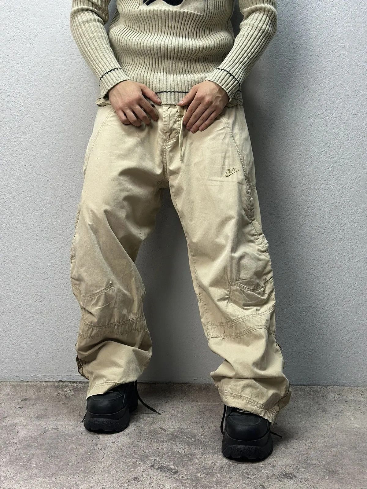 Nike Vintage Nike Cargo Baggy Japan Avantgarde Faded Bontage Y2K Size US 36 / EU 52 - 3 Thumbnail