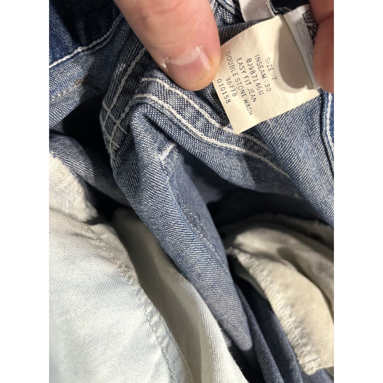 Calvin Klein Calvin Klein Jeans Women’s Straight Leg Denim Blue Light Blue Stone Wash Size 7 5-Pocket Design Inseam 28 in Regular Vintage: No N/A Size 28" / US 6 / IT 42 - 8 Thumbnail