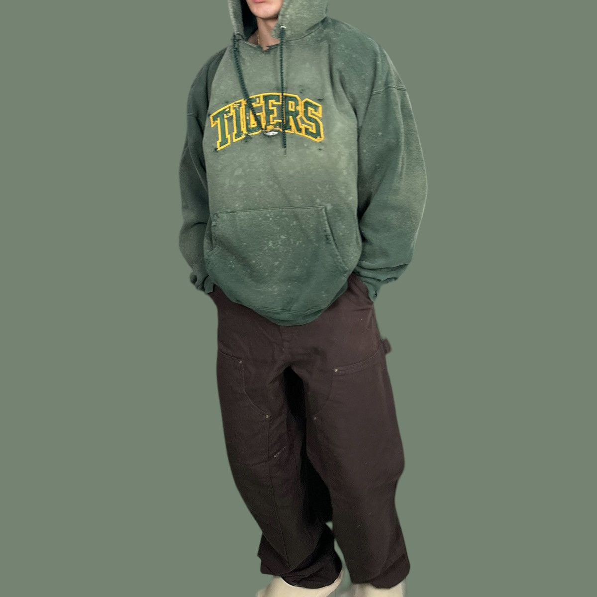 Vintage Vintage Thrashed Tigers Hoodie Size US L / EU 52-54 / 3 - 6 Thumbnail