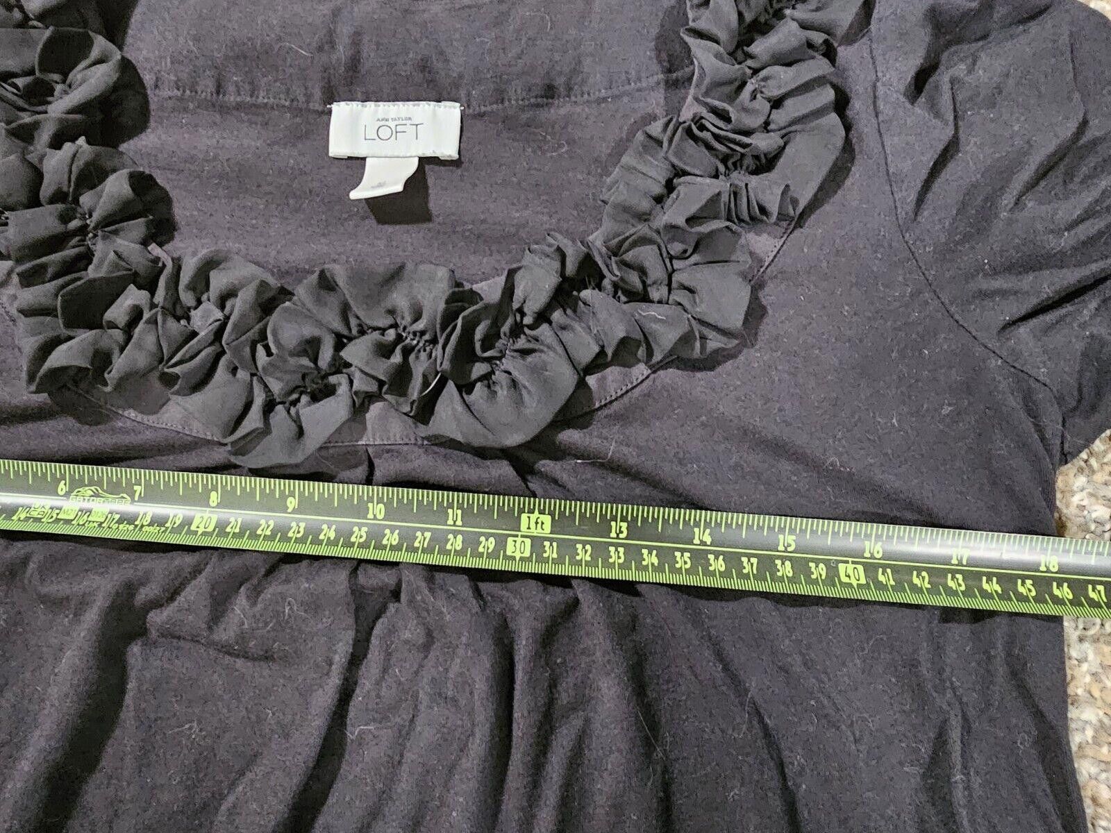 Designer Ann Taylor LOFT Black Modal Short Sleeve Ruffled Neck Top M Size M / US 6-8 / IT 42-44 - 6 Thumbnail