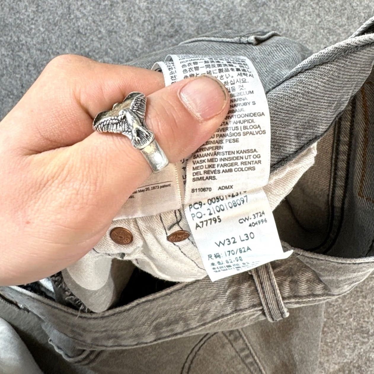 Levi's Levi's 501 Denim Straight Jeans Men 33x31 Gray Washed Button Fly Red Tab USA Jeans Mens 501 Regular Straight Denim Solid 5-Pocket Design USA Size US 33 - 4 Thumbnail