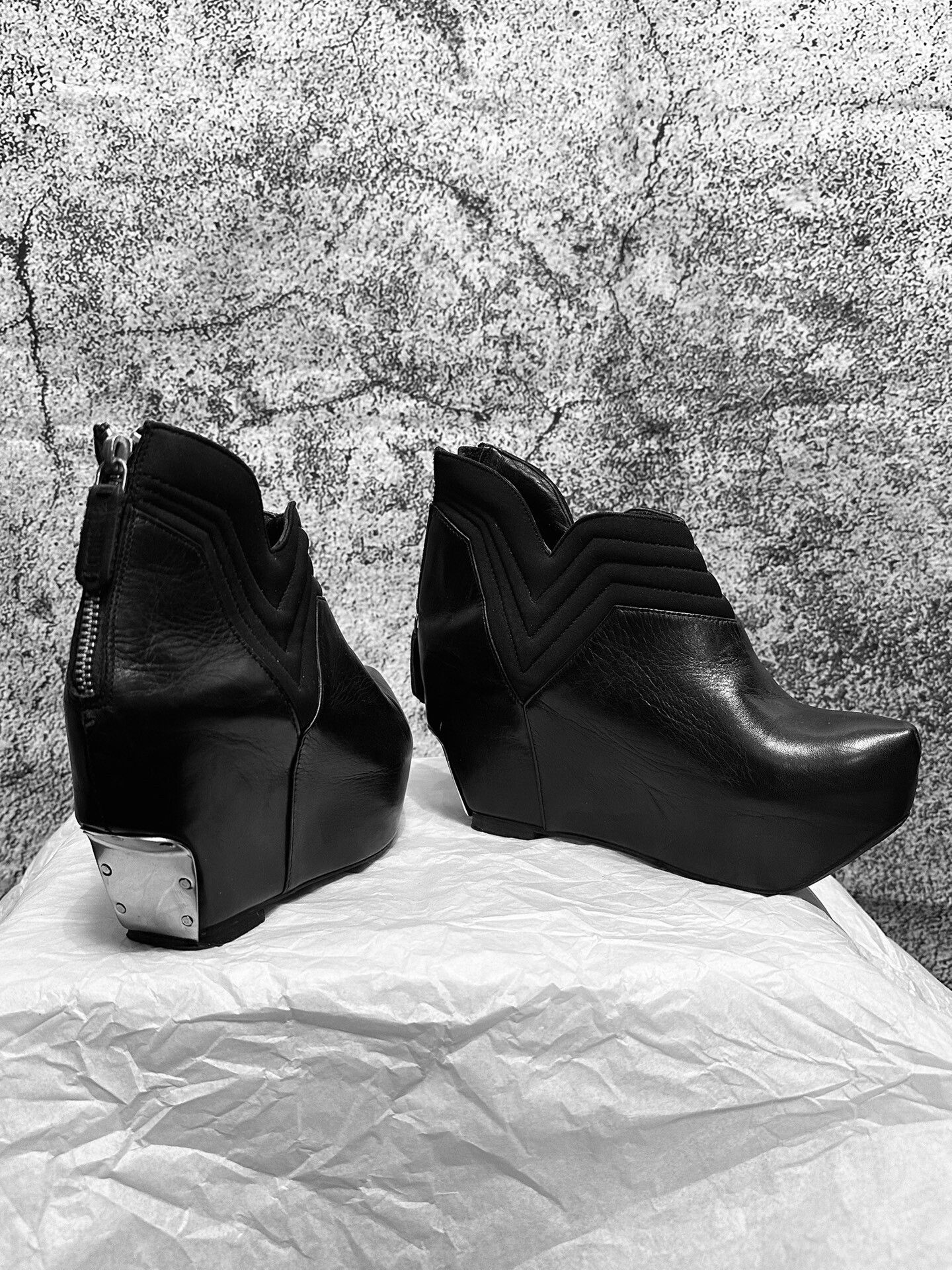 Rick Owens Rick Owens Black Platform Ankle Boots Size US 6 / IT 36 - 1 Thumbnail