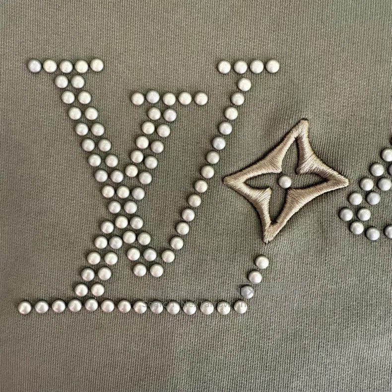 Louis Vuitton Louis Vuitton Green Studded Fei Dong Co-Branded Sweatshirt Size US S / EU 44-46 / 1 - 3 Thumbnail