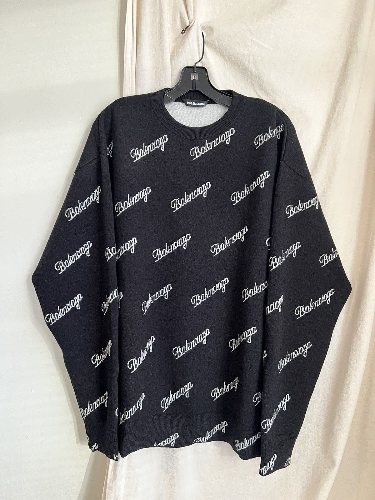 Balenciaga BALENCIAGA All-Over Script Wool Pullover Sweater size Small Size US S / EU 44-46 / 1 - 1 Thumbnail