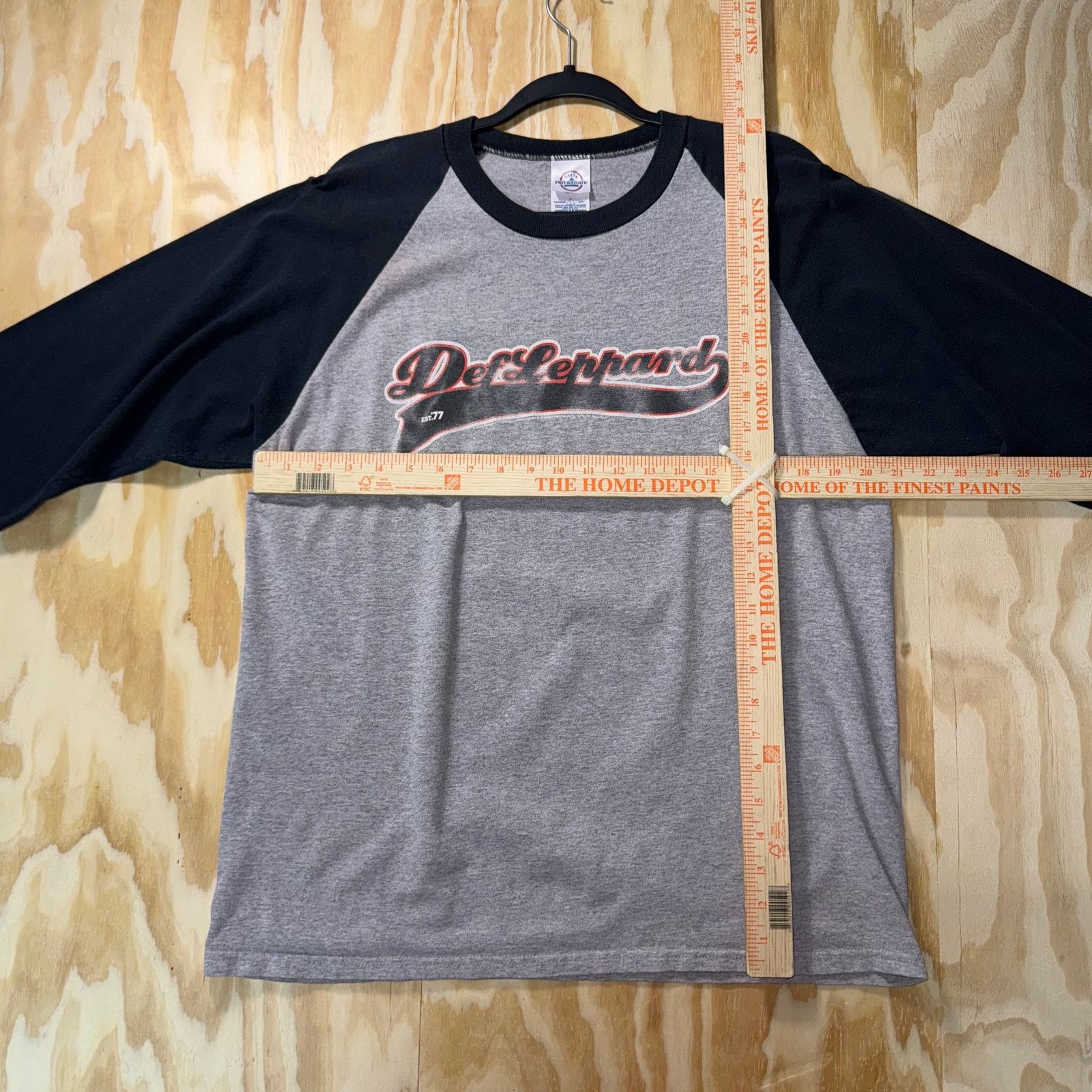 Delta Vintage Y2K Def Leppard 3/4 sleeve 00s band baseball t-shirt Size US L / EU 52-54 / 3 - 4 Thumbnail