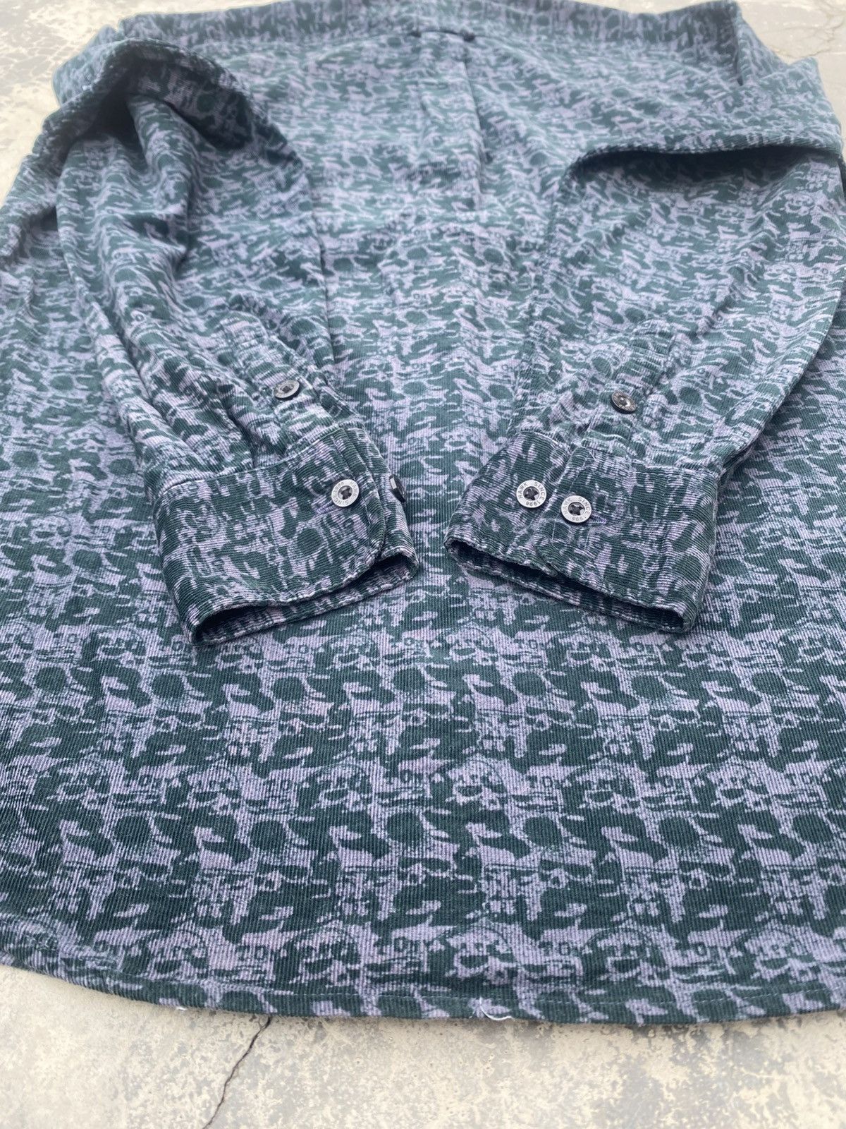 Tony Hawk Vintage TONY HAWK BIRDHOUSE Skulls Corduroy Shirt Size US L / EU 52-54 / 3 - 11 Thumbnail