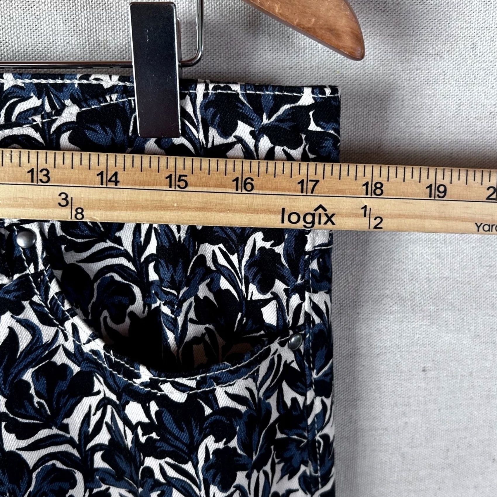 Tory Burch Tory Burch Navy White Floral Print Skinny Pants Stretch Cotton Size 31 Size 24" / US 00 / IT 34 - 5 Thumbnail