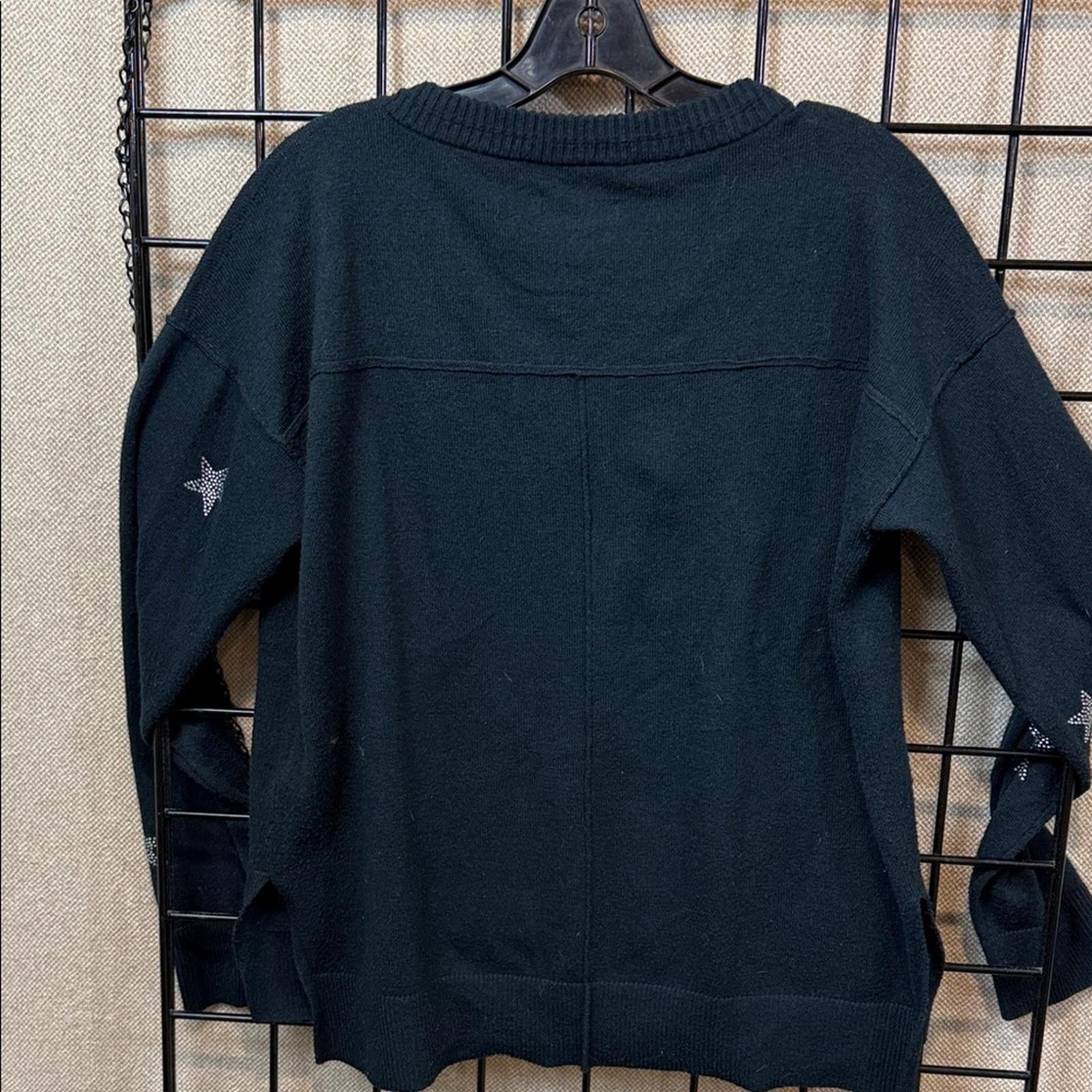 Other Brandy Melville Dark Teal V-Neck Sweater with Silver Stars Size M / US 6-8 / IT 42-44 - 4 Thumbnail