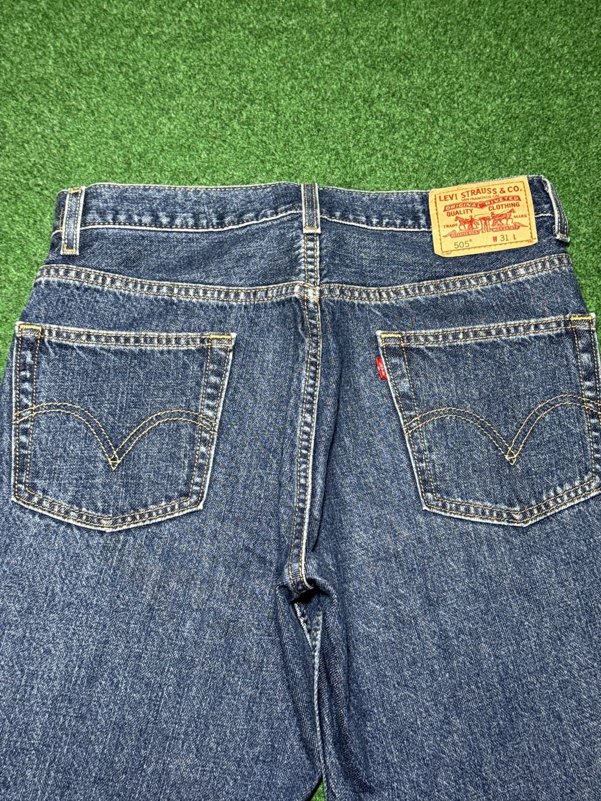 Levi's Levis 505 Jorts Y2K Medium Wash 31 10” Denim Shorts Size US 31 - 2 Thumbnail