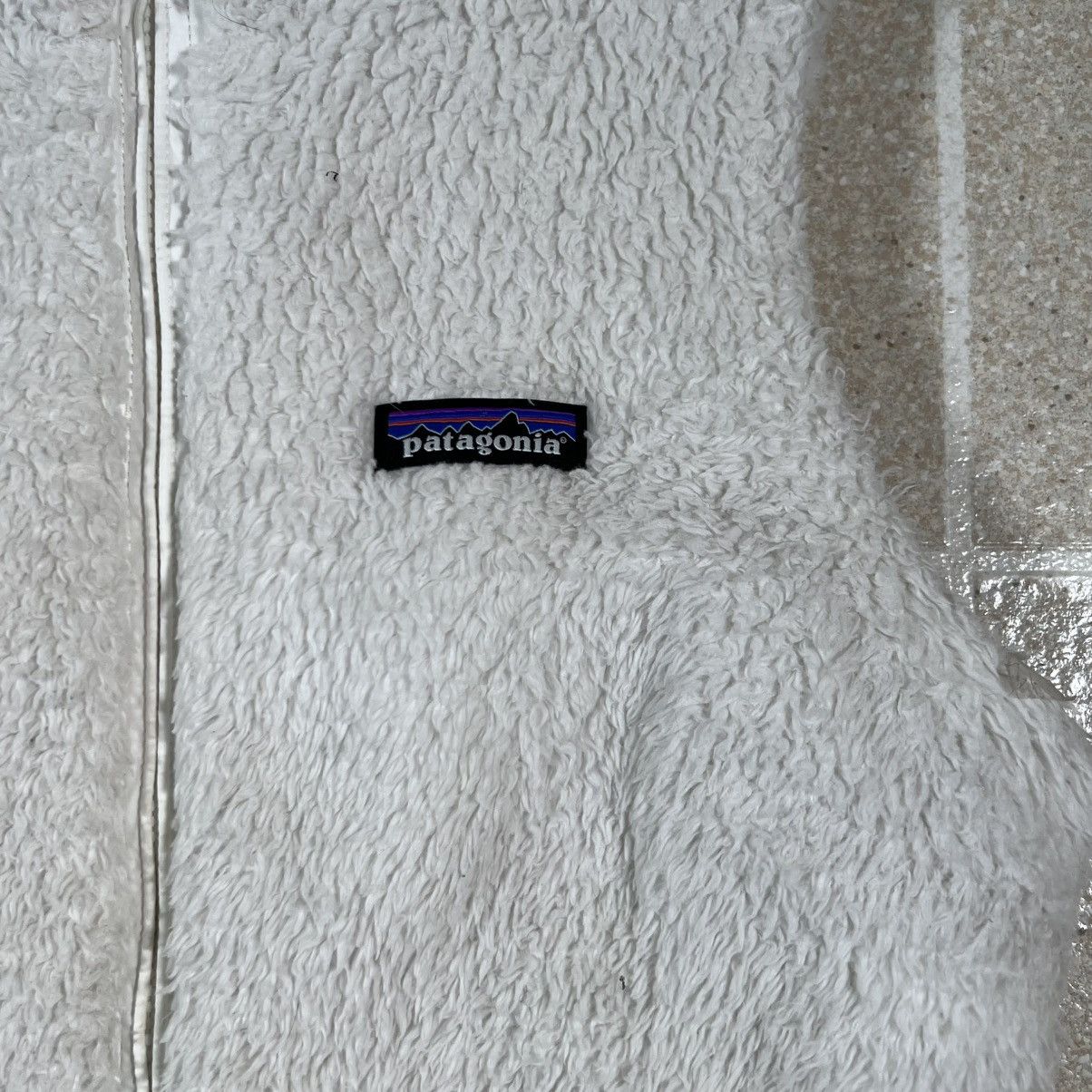 Patagonia Women’s Patagonia Los Gatos Fleece Vest White Sherpa sz m Size M / US 6-8 / IT 42-44 - 6 Thumbnail