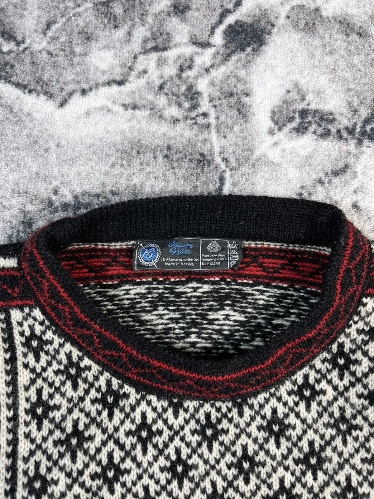 Vintage Vintage Wool Knit Sweater Made In Norway🇳🇴 Size US XL / EU 56 / 4 - 6 Thumbnail