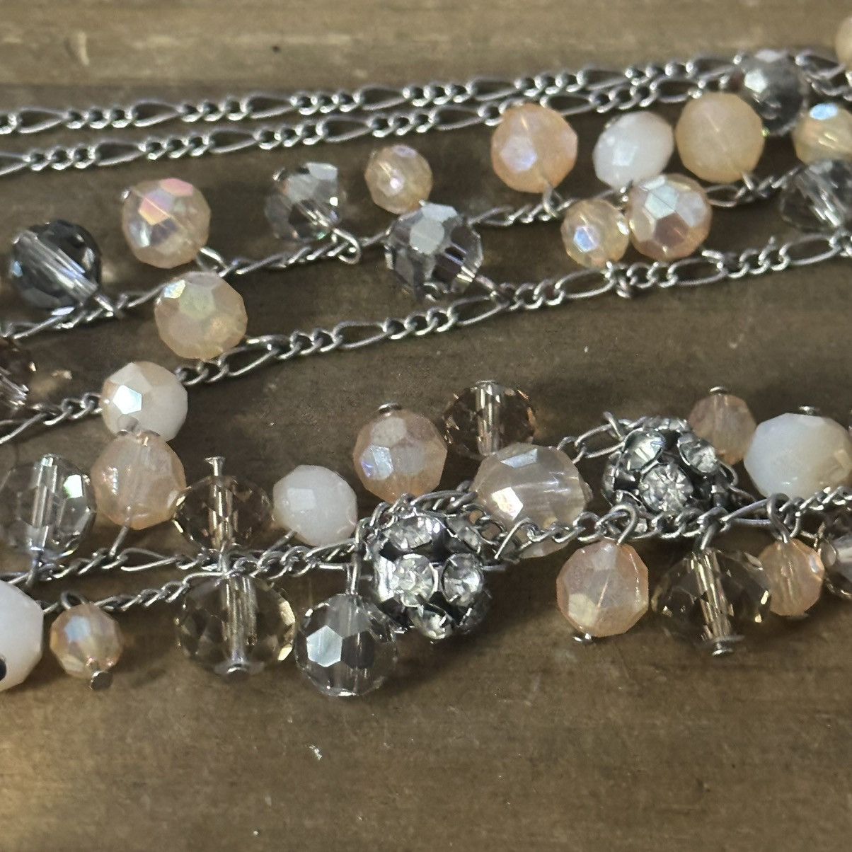 Loft Loft long glass bead charm necklace Size ONE SIZE - 3 Thumbnail