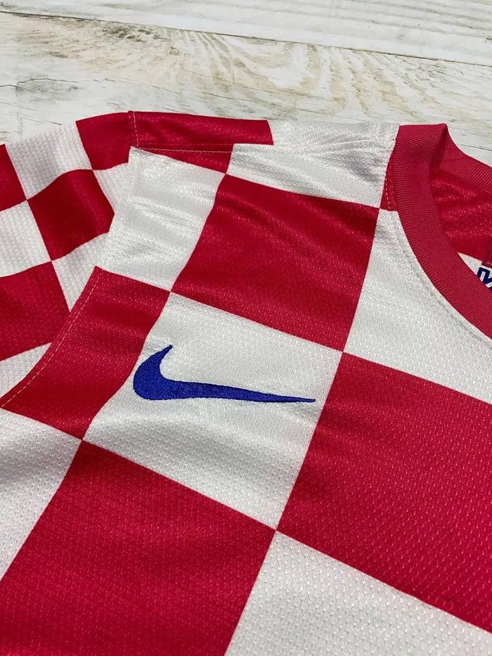 Nike Nike Croatia 2012 2013 Home Football Shirt Soccer Jersey Size US S / EU 44-46 / 1 - 7 Thumbnail