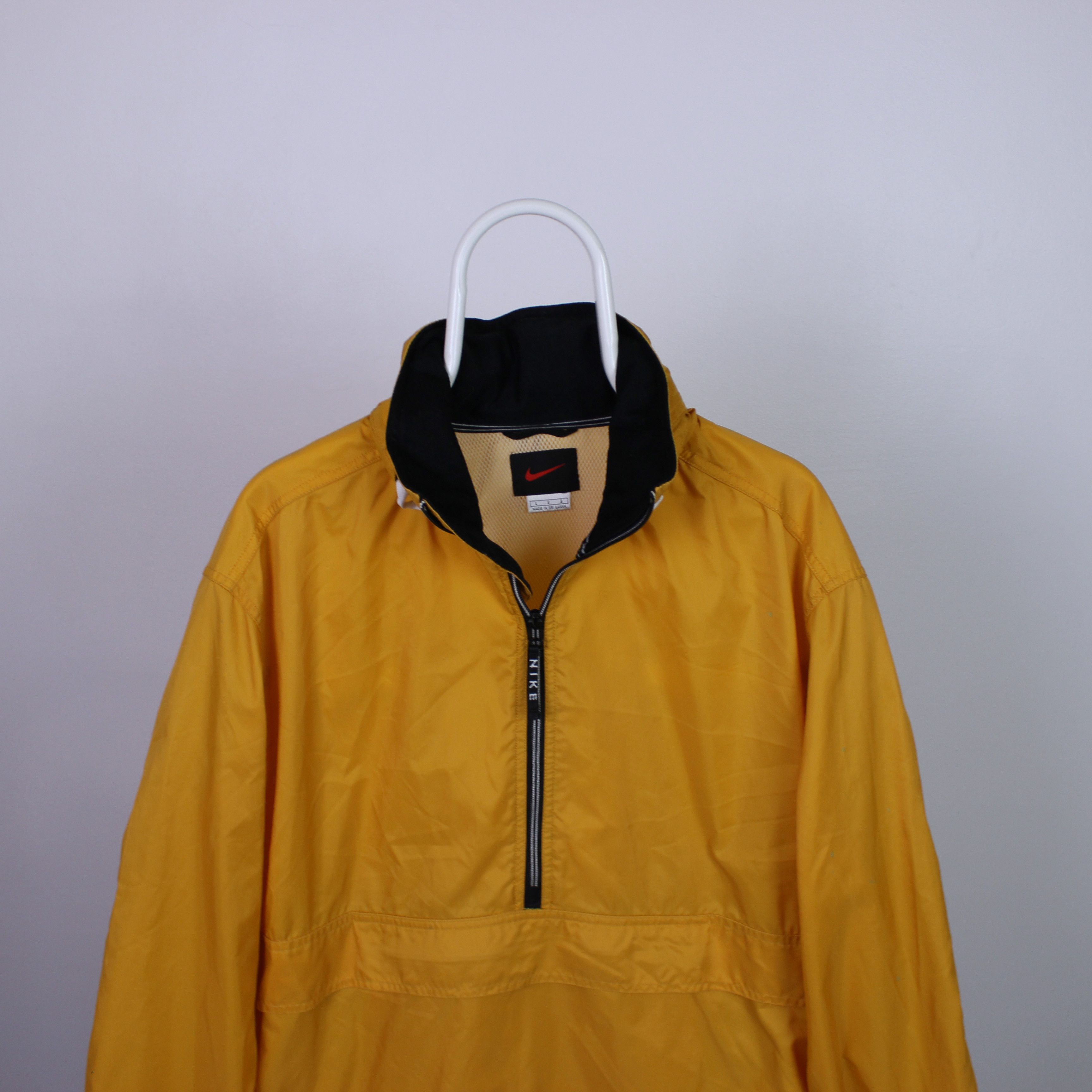 Nike Nike vintage light jacket men waterproof L XL yellow Size US L / EU 52-54 / 3 - 2 Thumbnail