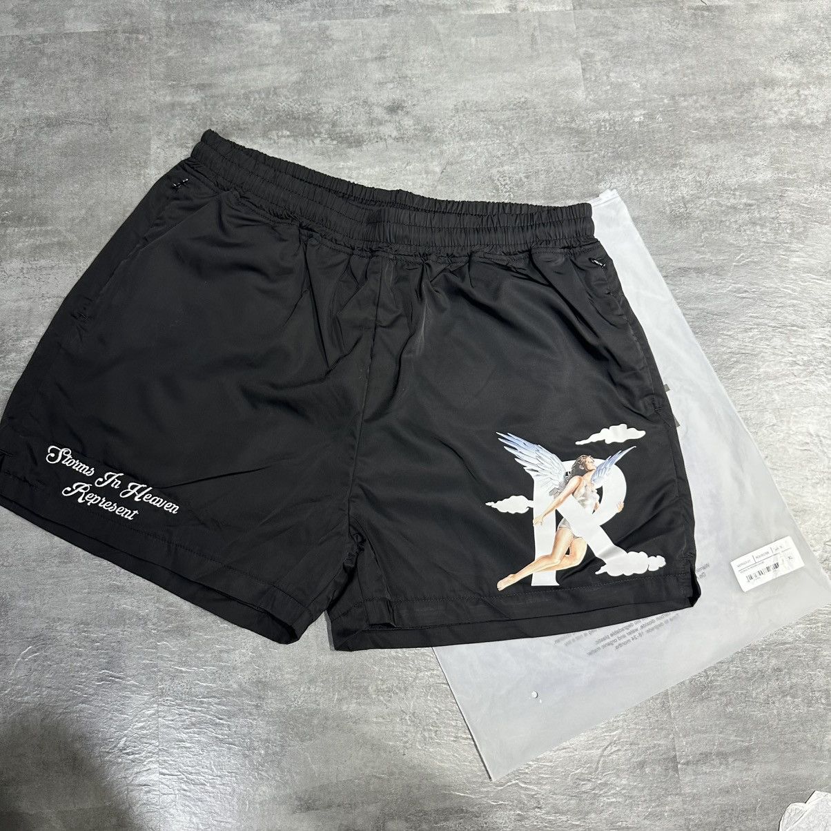Represent Clo. Represent Storms In Heaven Shorts Black XL Size US 34 / EU 50 - 1 Thumbnail
