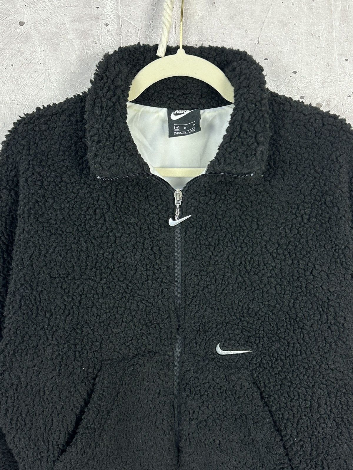 Nike × Nike ACG Nike Sportswear Sherpa Swoosh Black Crop Zip Jacket Size M / US 6-8 / IT 42-44 - 2 Thumbnail