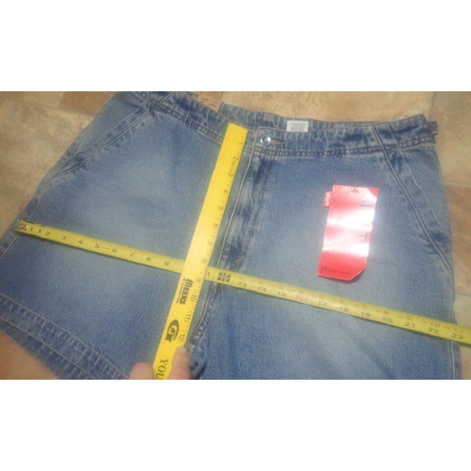 Levi's Vintage Levi's High Rise Buckle Cinch Denim Shorts Size 16 Women 36" Waist 90s Blue Jeans Size 36" / US 14 / IT 50 - 7 Thumbnail