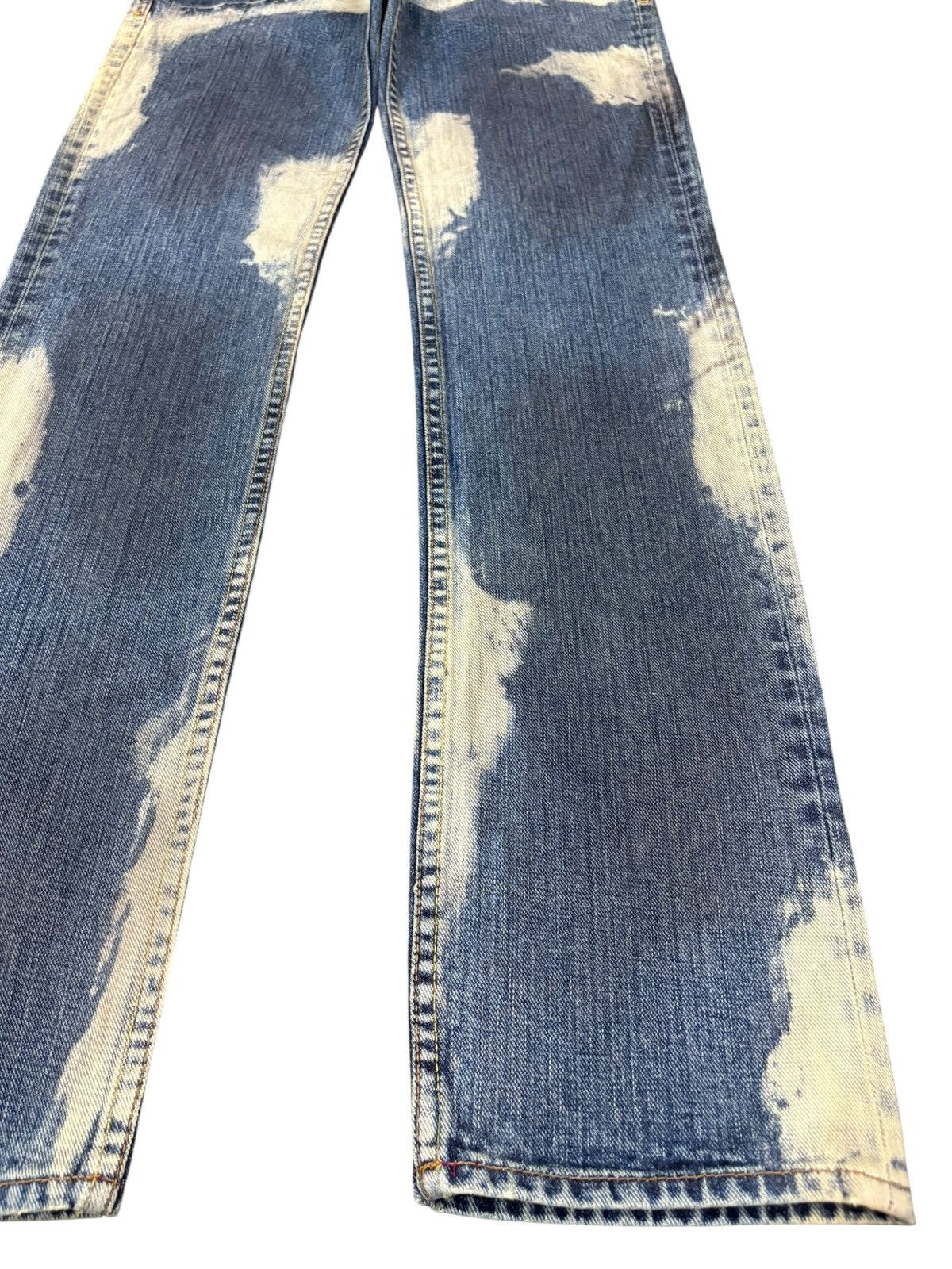 Japanese Brand Vintage Japanese Brand Bleached Jeans Size US 30 / EU 46 - 7 Thumbnail