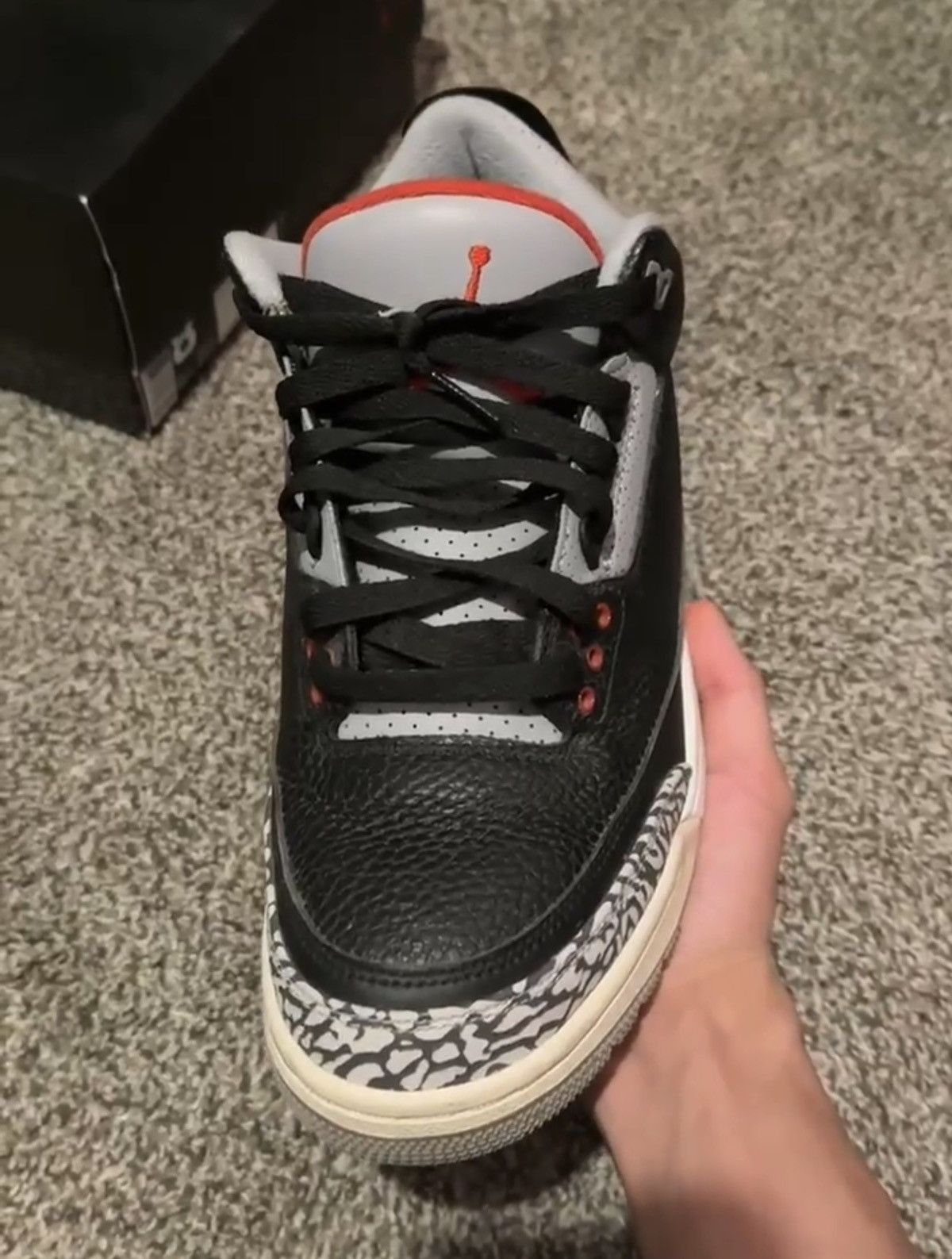 Nike 2018 BLACK CEMENT JORDAN 3 Size US 8 / EU 41 - 3 Thumbnail