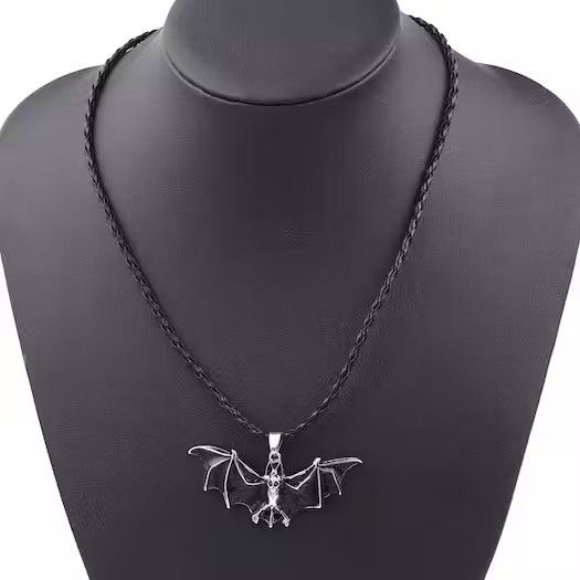 Jewelry × Vintage Leather Chain Vampire Bat Gothic Bat Pendant Necklace Size ONE SIZE - 1 Thumbnail
