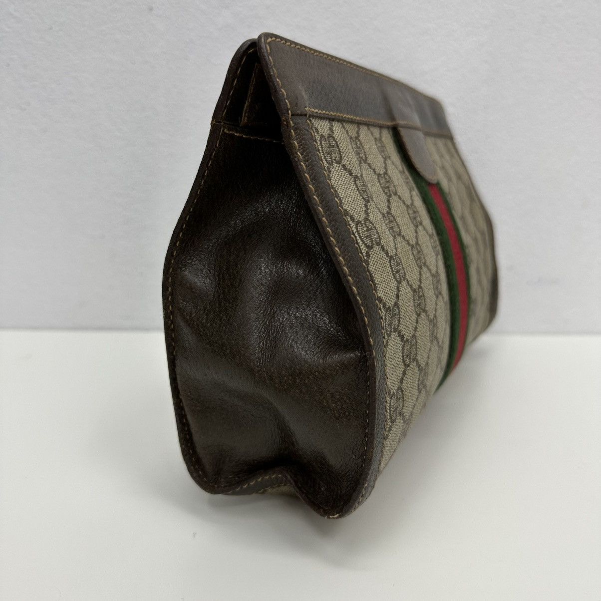 Vintage ‼️YES‼️ AUTHENTIC GUCCI GG SUPREME WEB SHERRY LINE CLUTCH BAG Size ONE SIZE - 4 Thumbnail