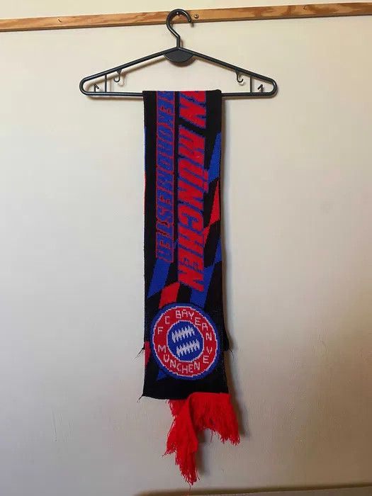 Other BAYERN MUNICH F.C. Football Scarf - rare - UNIQUE Size ONE SIZE - 1 Thumbnail