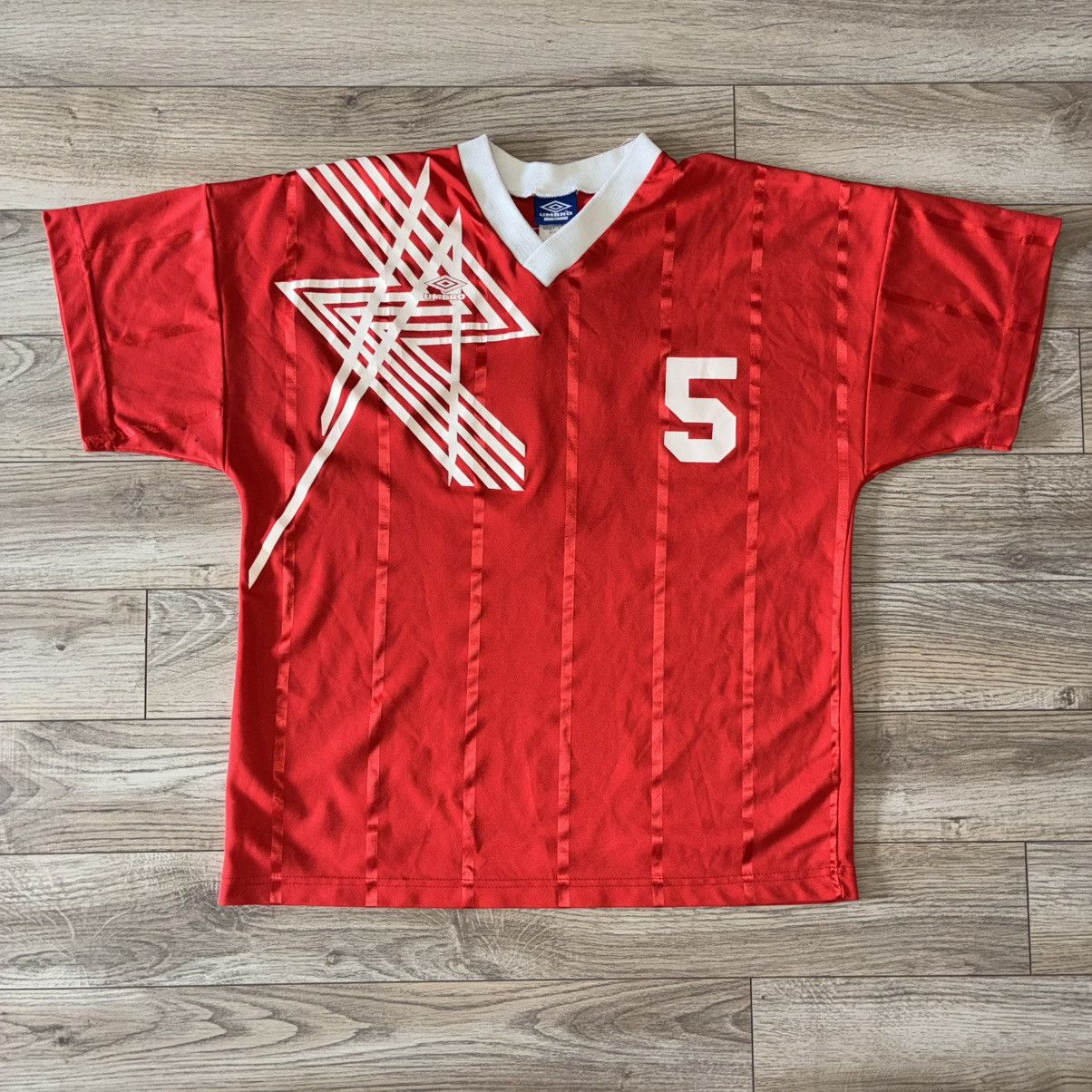 Umbro 90s Umbro red soccer jersey Size US L / EU 52-54 / 3 - 1 Thumbnail