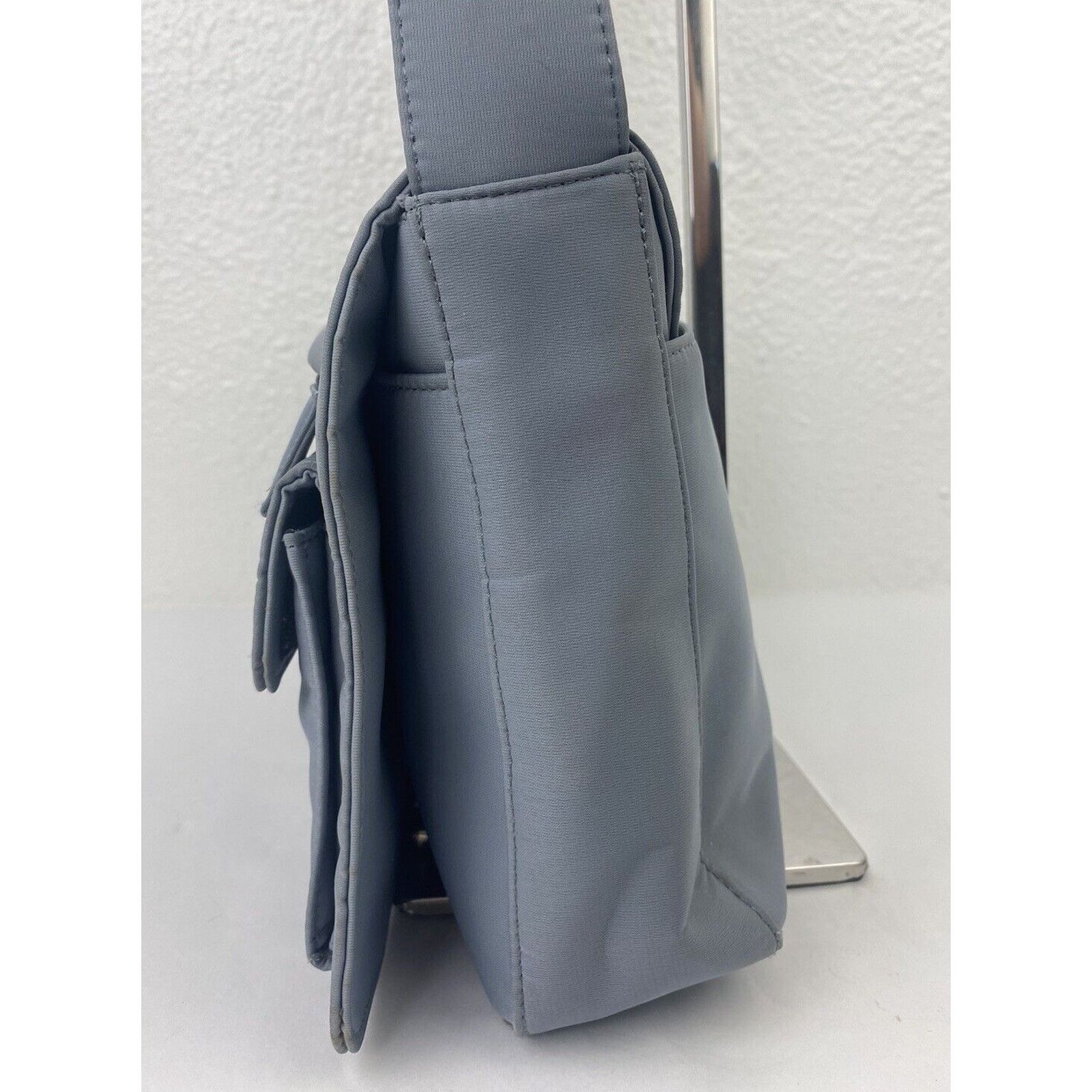 Guess VTG GUESS Gray Nylon Shoulder Bag Purse Metal Logo Y2K 90s Size ONE SIZE - 3 Thumbnail