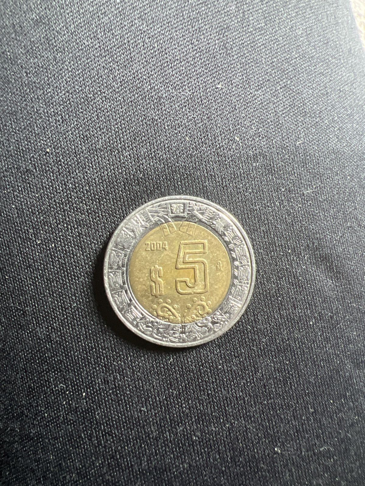 Peso 2004 Mexican 5 Pesos Coin Size ONE SIZE - 1 Thumbnail