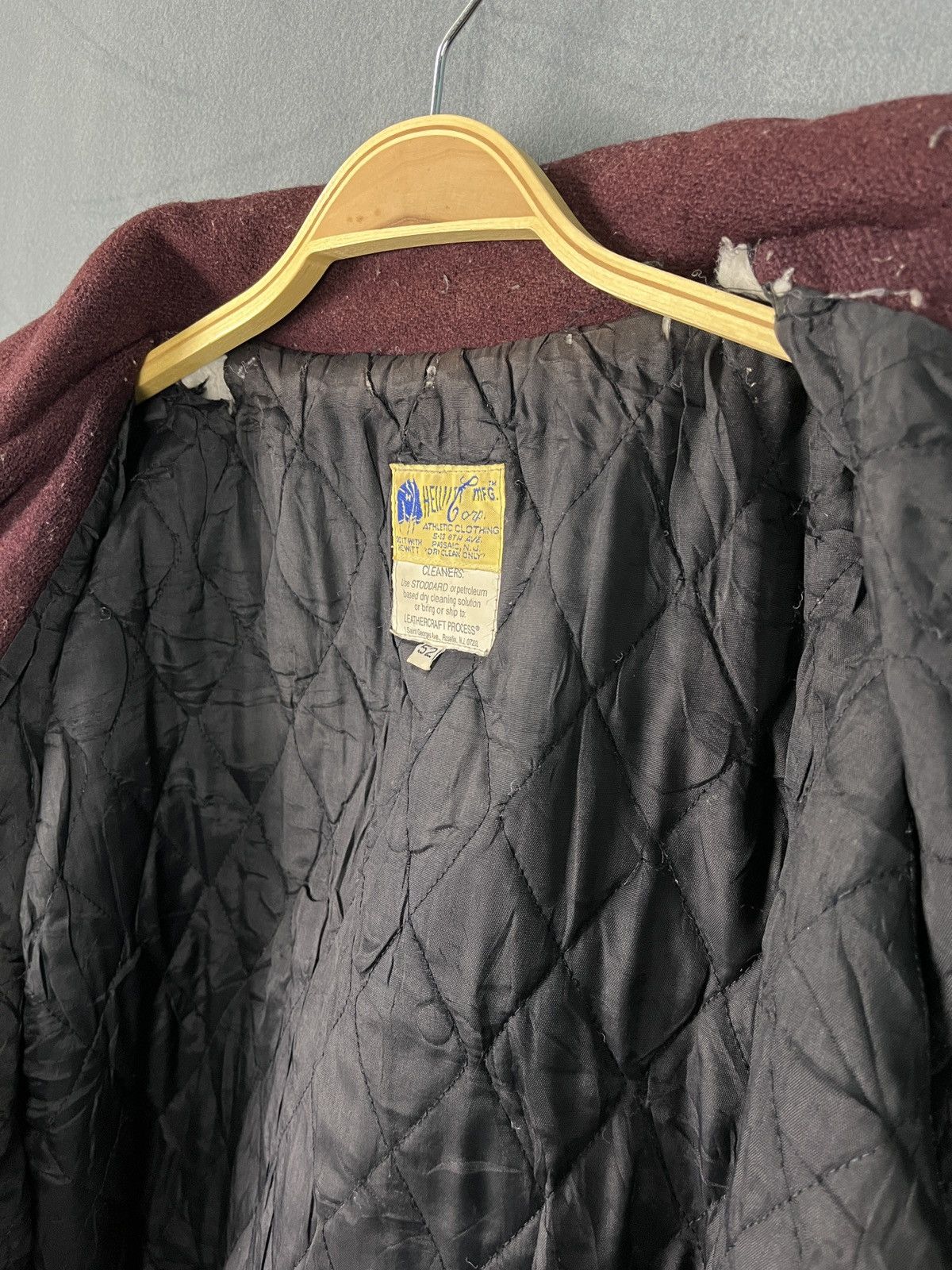 Vintage Vintage Wool Leather Varsity Jacket Clifton Basketball Size US L / EU 52-54 / 3 - 18 Thumbnail