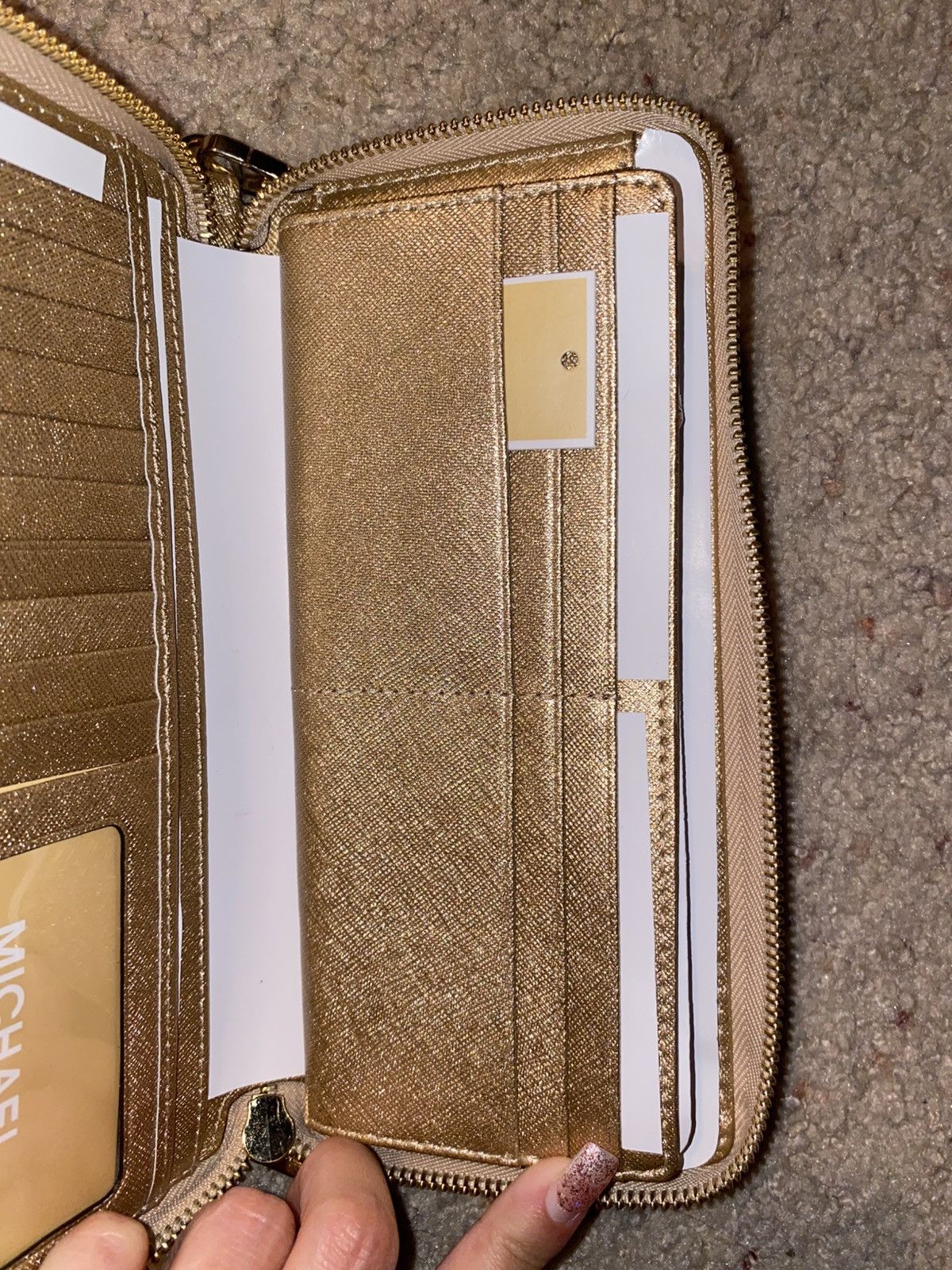 Michael Kors Michael Kors Gold Wristlet Wallet Size ONE SIZE - 4 Thumbnail