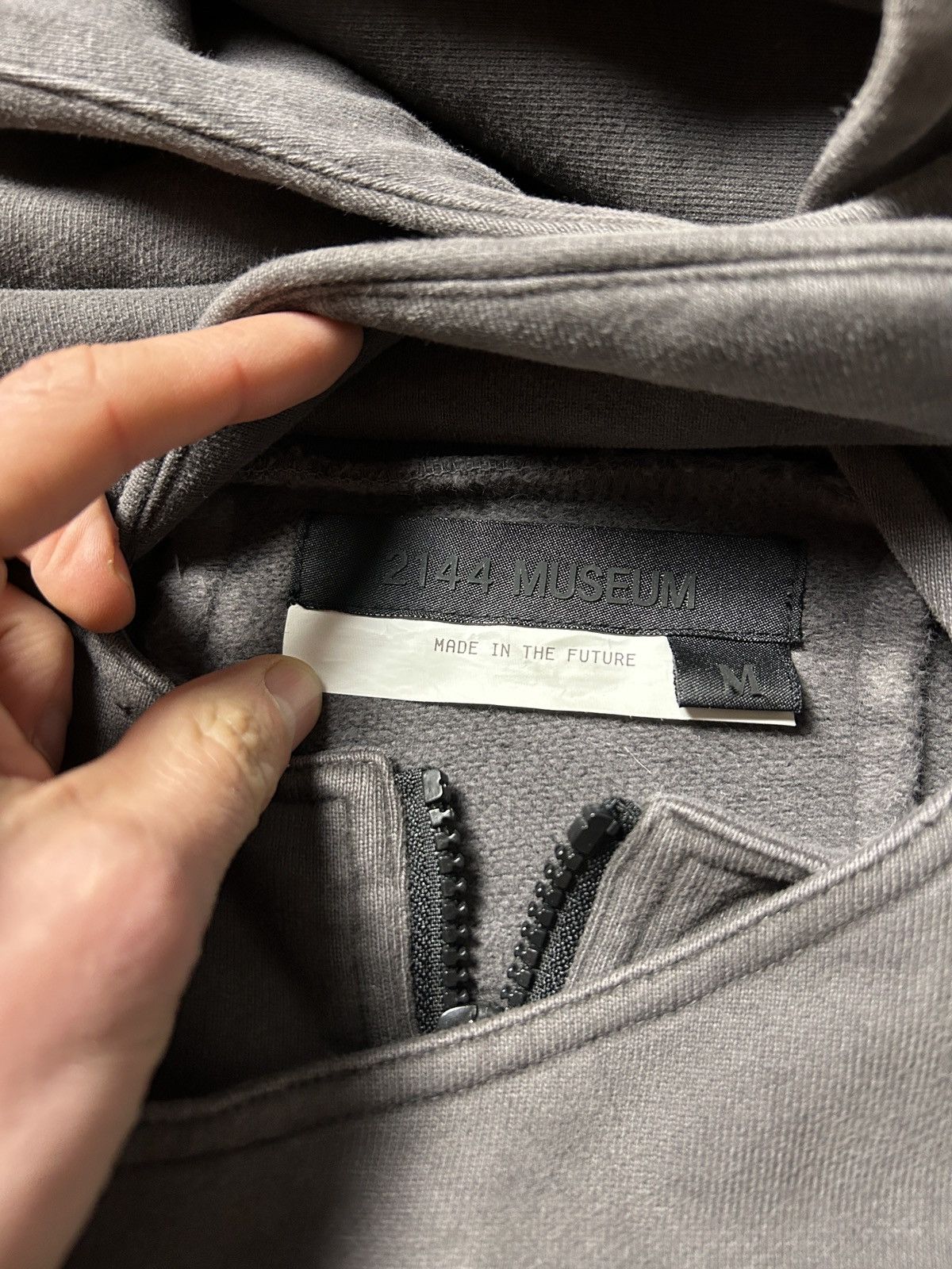 Other The 2144 Museum Hoodie in Dark Wash Graphite Size US M / EU 48-50 / 2 - 4 Thumbnail