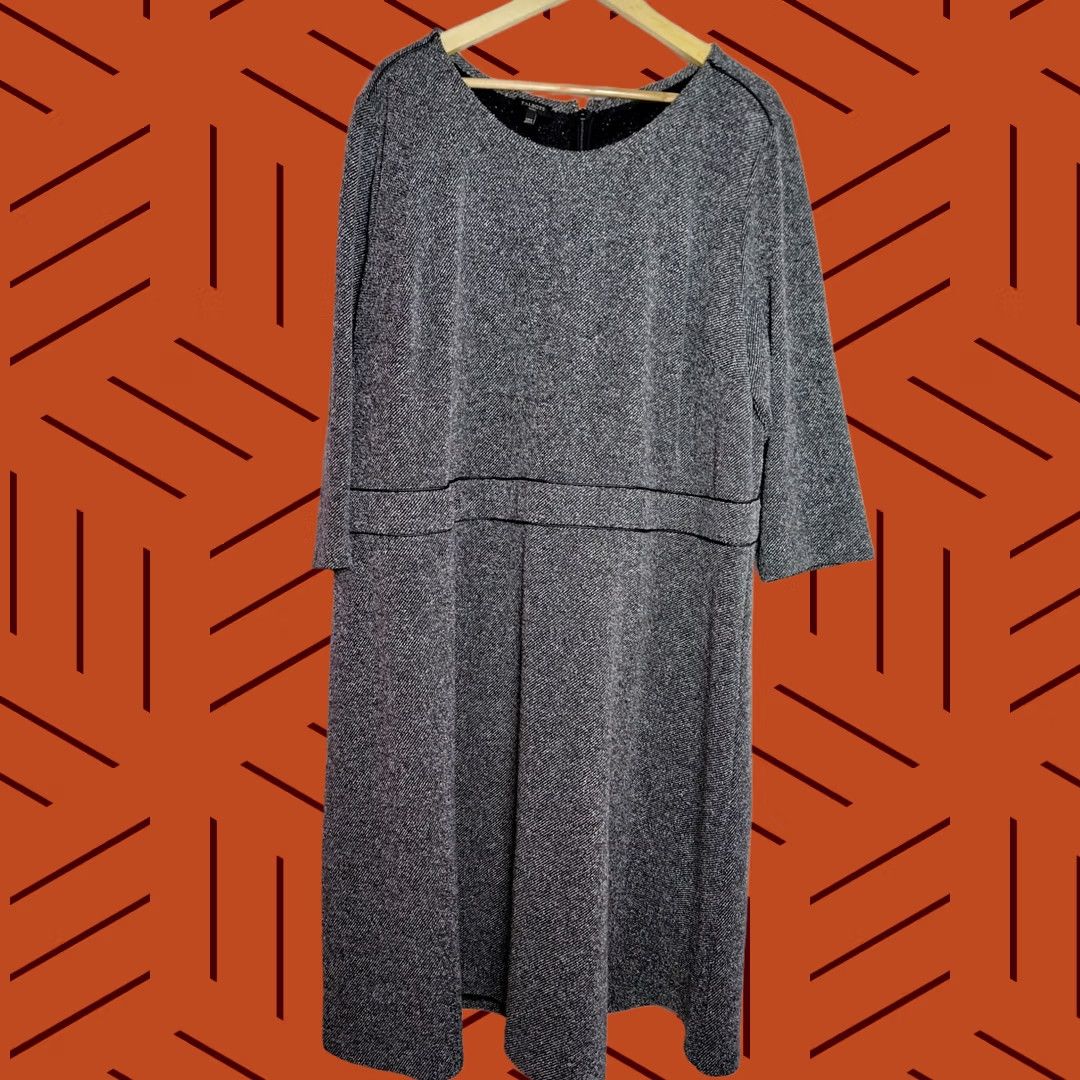 Talbots Talbots Woman Plus Gray Knit Dress Knee Length 3/4 Sleeve Size 24W Women Shift Dress Casual Workwear Mens Womens? Size 4XL / US 24-26 - 1 Thumbnail