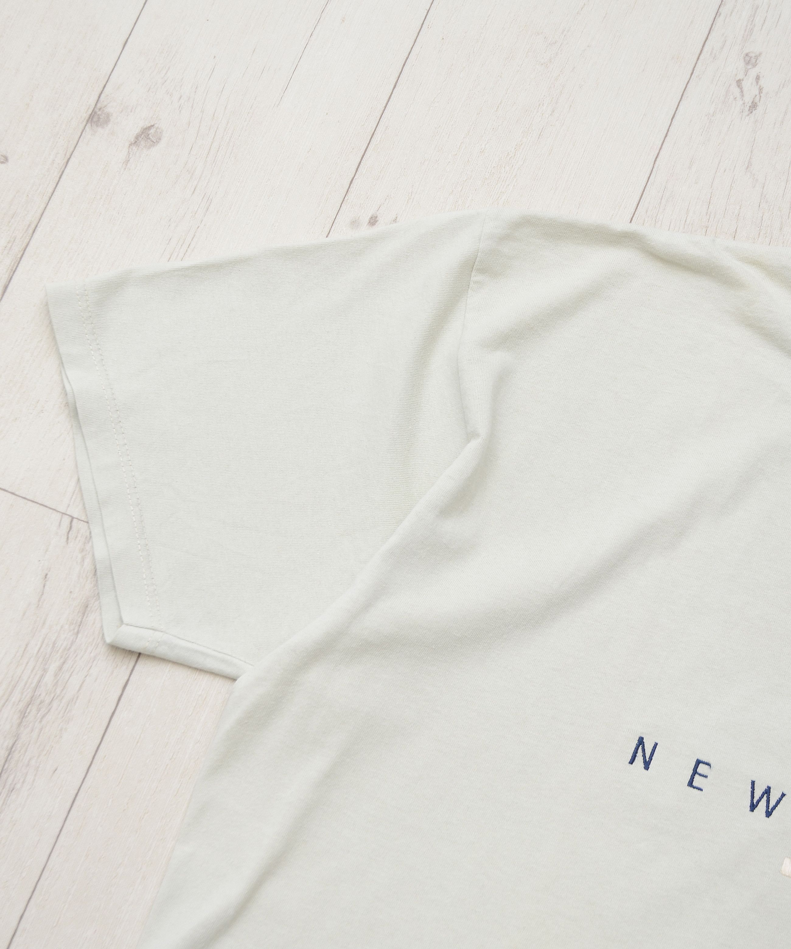 Vintage Vintage Y2K New York City Gildan T-Shirt sz XL Embroider Size US XL / EU 56 / 4 - 5 Thumbnail