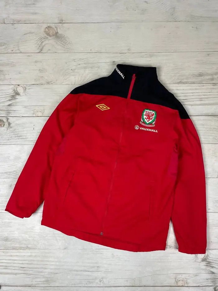 Umbro Umbro Wales 2012 2013 Training Track Jacket Football Soccer Size US M / EU 48-50 / 2 - 1 Thumbnail