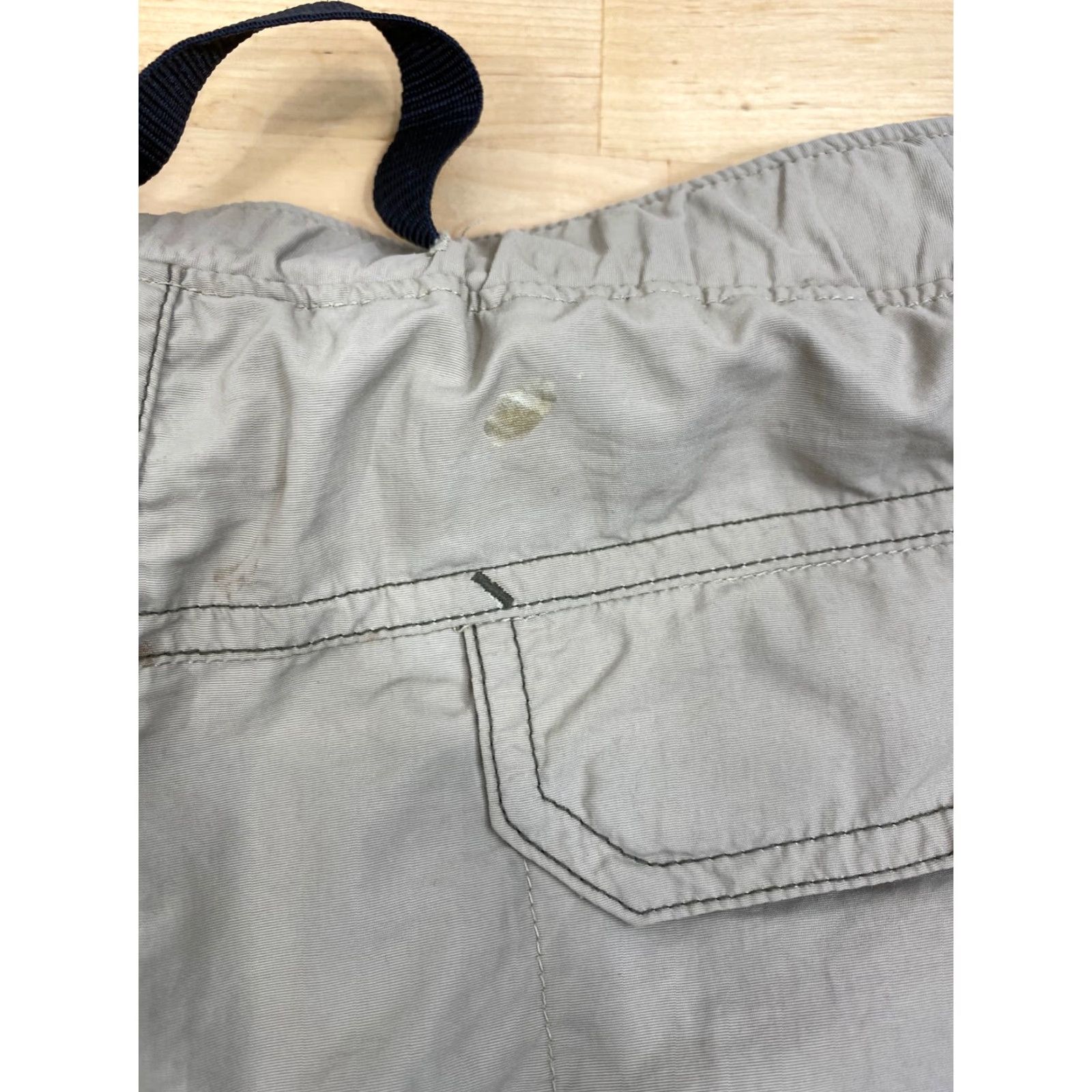 Vintage REI Convertible Khaki Shorts Hiking Camping Fishing Cargo Short Men M Brown 90s Outdoors Pockets Cargo Wide 1940 Vintage Size US 31 - 8 Thumbnail