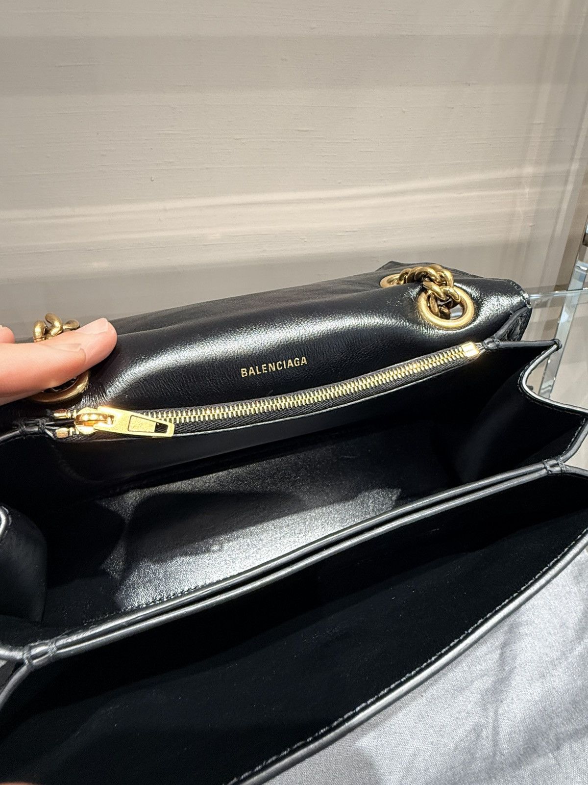 Balenciaga Balenciaga "Crush" shoulder bag in croc-embossed Size ONE SIZE - 9 Thumbnail
