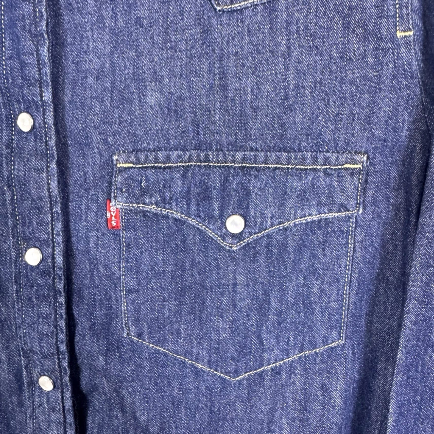 Levi's Levi's Denim Shirt Womens M Pearl Snap Dark Wash Western Y2K Cowgirl Slim Button-Up Long Sleeve Casual Blue Size M / US 6-8 / IT 42-44 - 7 Thumbnail