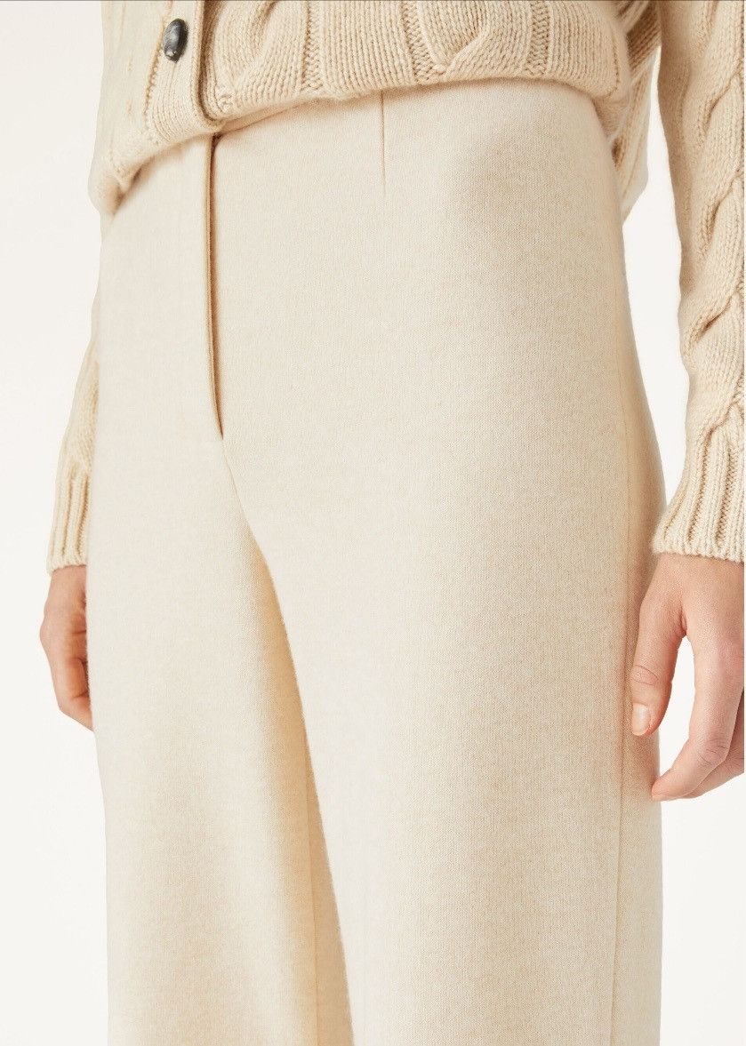 Loro Piana o1srvl11e0825 FAN3498 Robin Pant in Cream Size 27" / US 4 / IT 40 - 3 Thumbnail