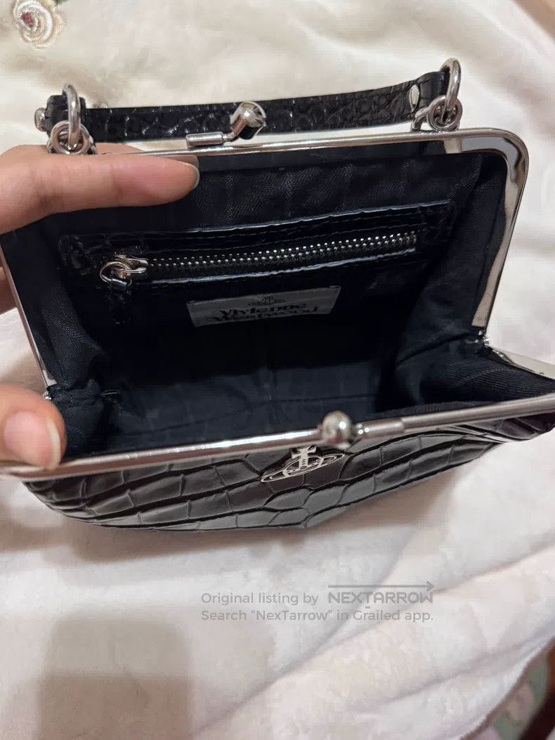 Vivienne Westwood Vivienne Westwood size os Real Leather Cross Crocodile Hand Size ONE SIZE - 6 Thumbnail
