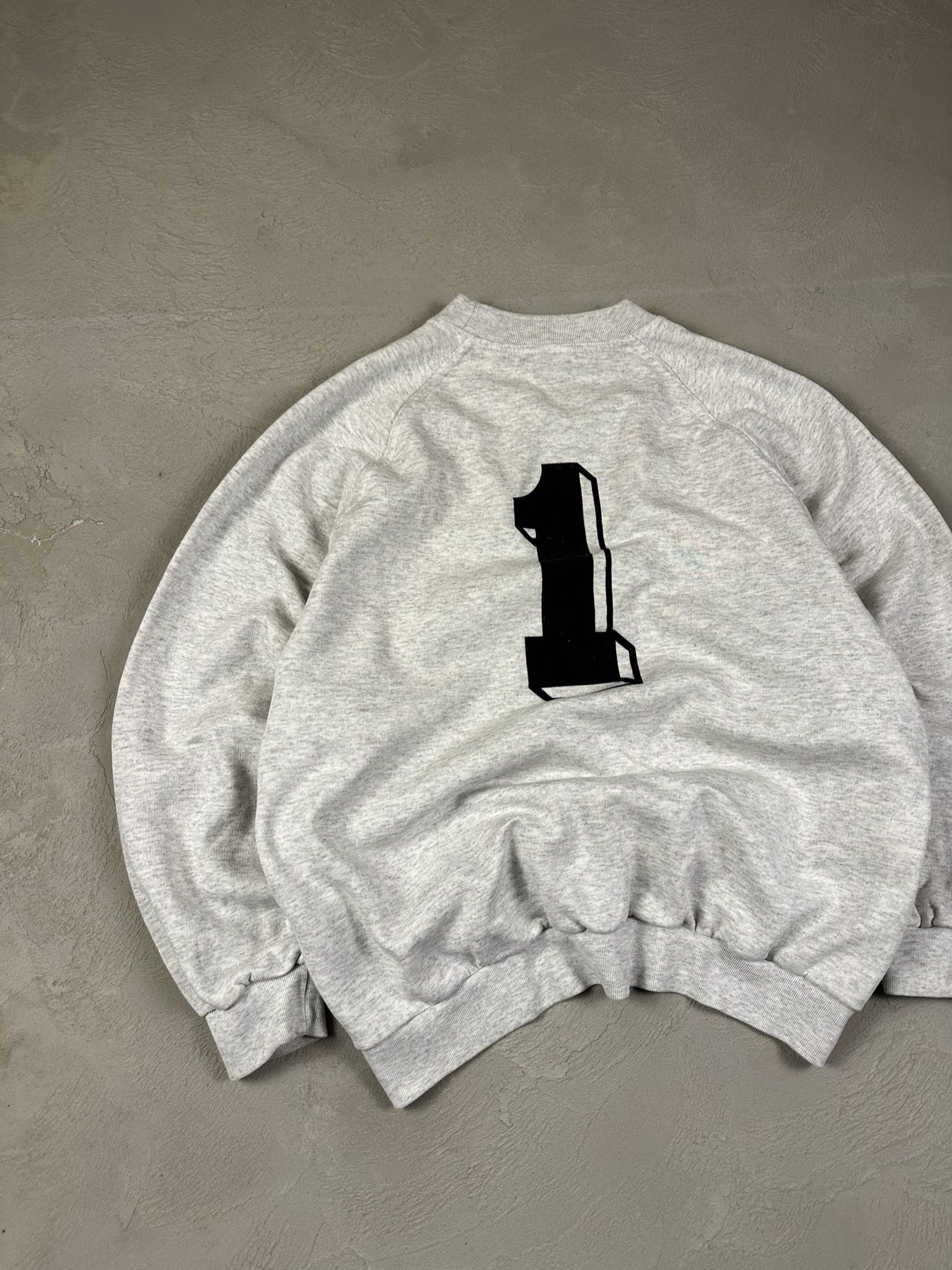 Asics 80s Vintage Acisc Spellout Logo "1" Boxy Crewneck Japan Size US XL / EU 56 / 4 - 12 Thumbnail
