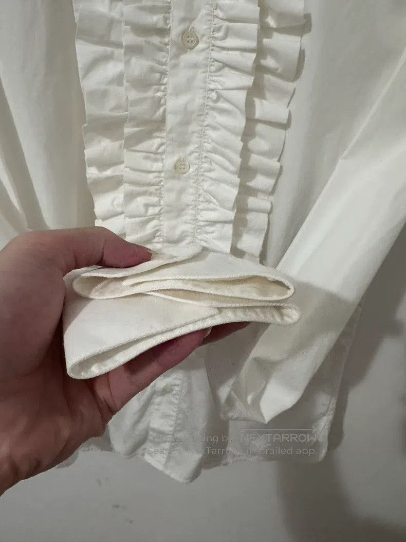 Saint Laurent Paris Saint Laurent Paris size 37 Pure white ruffled basic blous Size US S / EU 44-46 / 1 - 5 Thumbnail