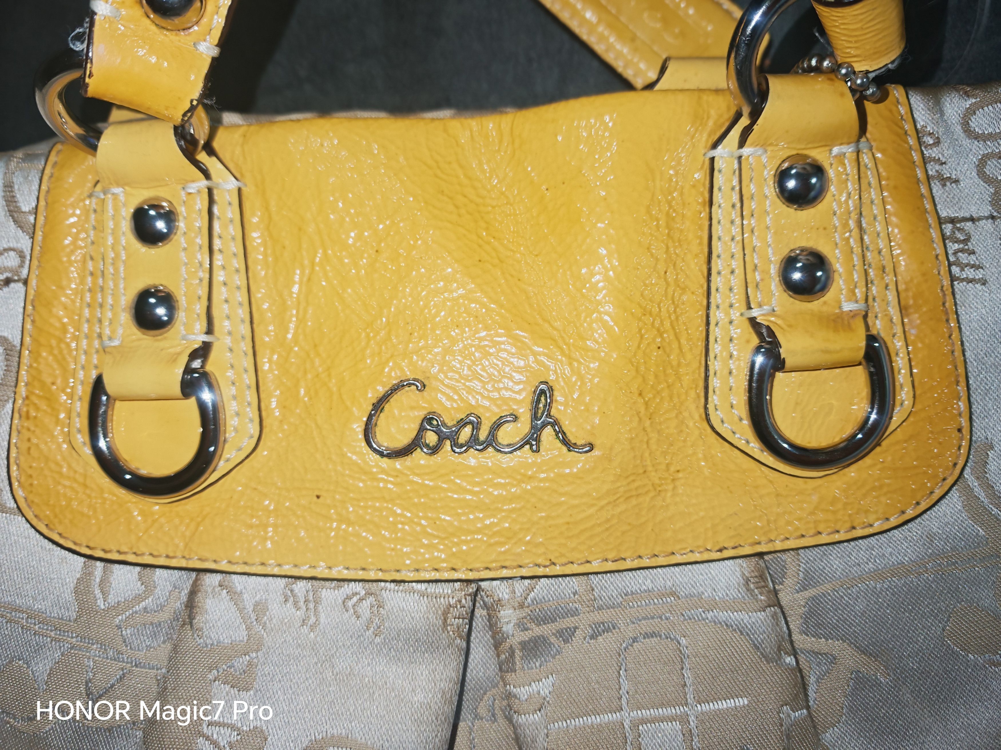 COACH M1050-F15656 Yellow and Gold Handbag