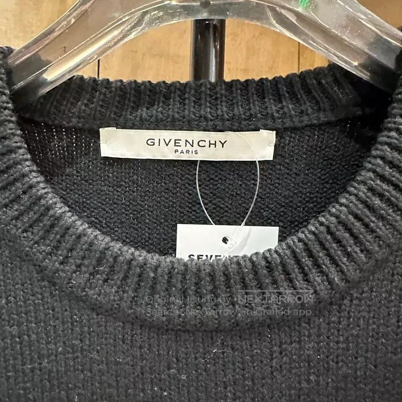 Givenchy Givenchy Black and Red Big Logo Printed Knit Sweater / M Size US M / EU 48-50 / 2 - 3 Thumbnail