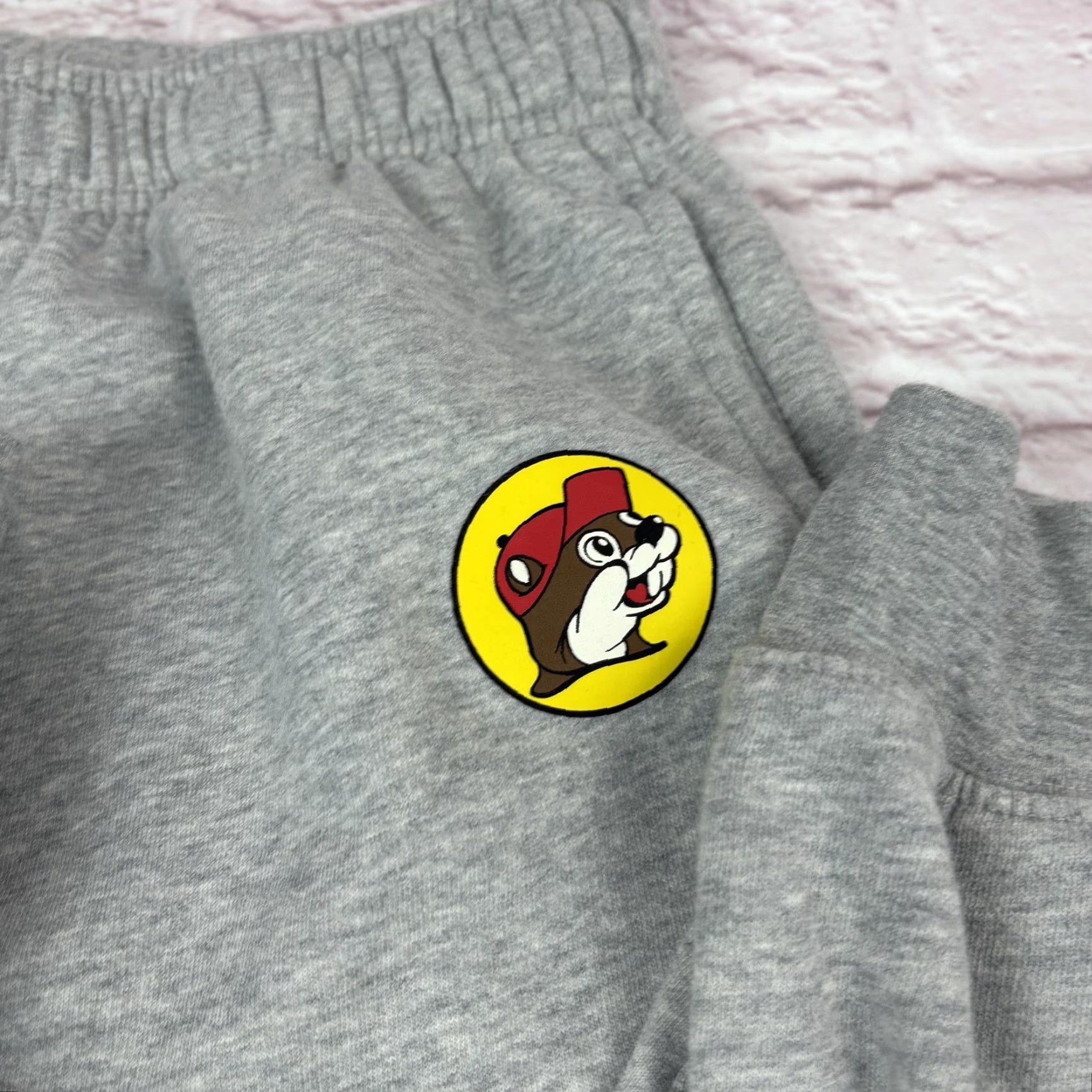 Vintage Buc-ee's Sweatpants Mens Small Gray Fleece Joggers Lounge Pockets Logo Comfy Size US 29 - 2 Thumbnail