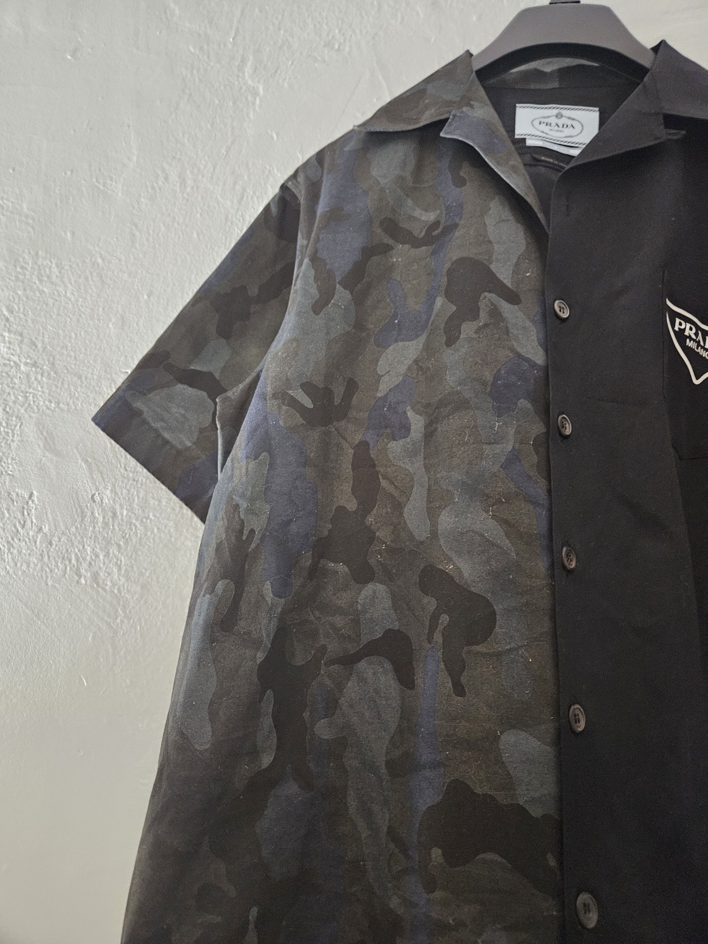Prada Double Match Oversized Black Blue Camo Bowling Shirt Size US S / EU 44-46 / 1 - 5 Thumbnail
