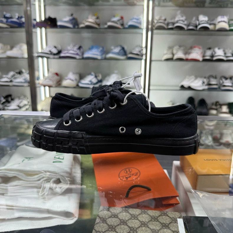 Prada PRADA Black Nylon Canvas Sneakers Size 37.5-2506 Size US 7 / IT 37 - 5 Thumbnail
