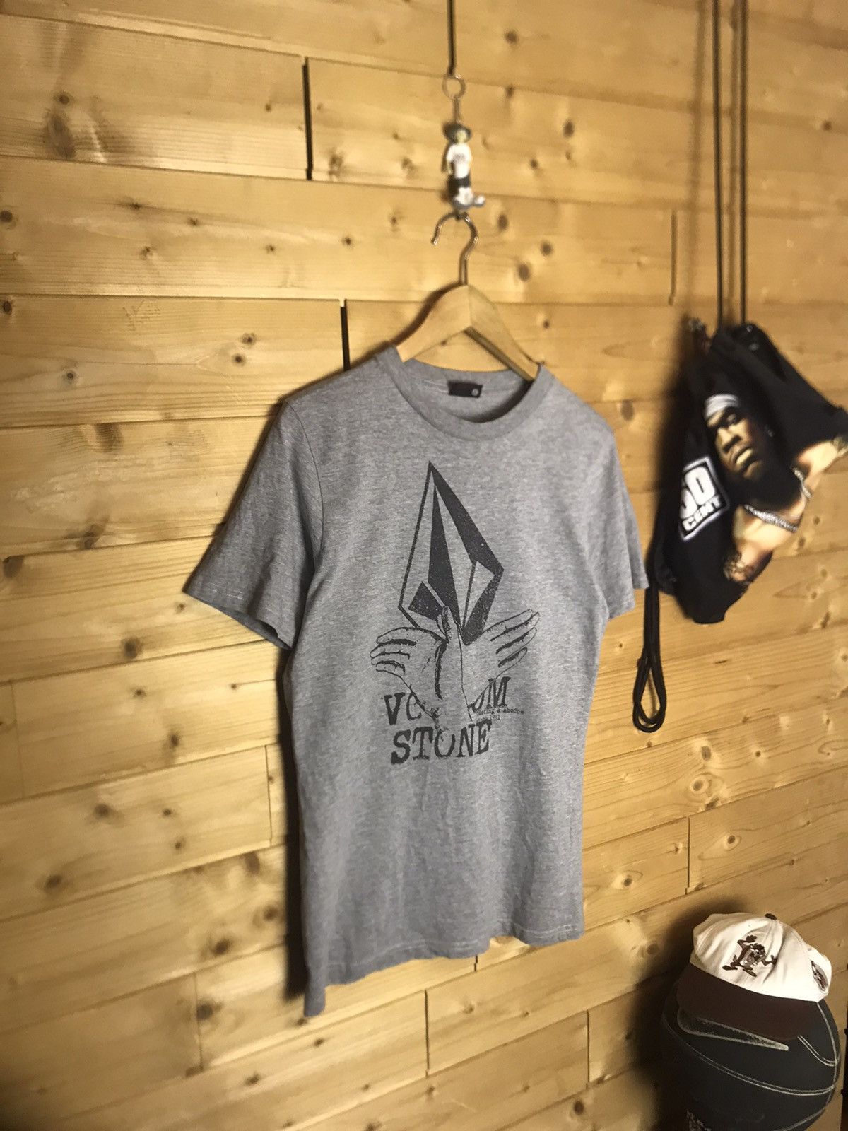 Volcom Vintage Volcom wu tang style t shirt Size US S / EU 44-46 / 1 - 1 Thumbnail