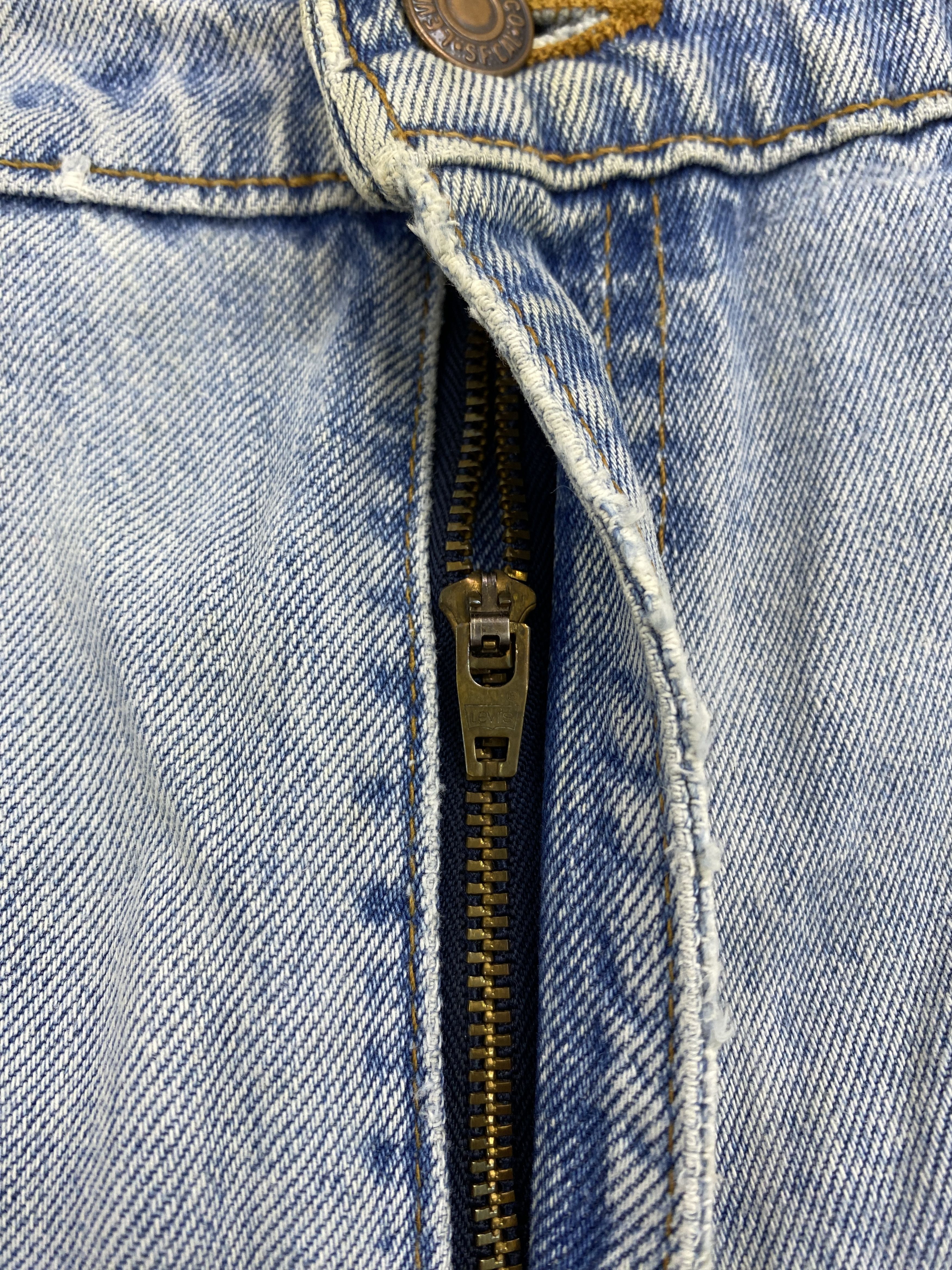 Levi's × Vintage Vintage Levis 551 Light Washed Jeans Size US 27 - 9 Thumbnail